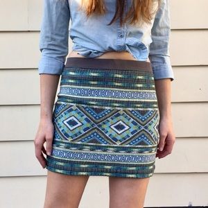 American Eagle Woven Tribal Print Skirt. Size 2.